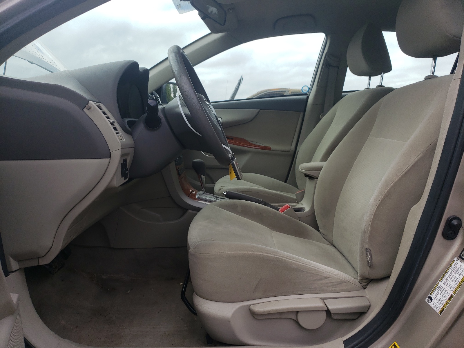 2T1BU4EE6AC205953 2010 Toyota Corolla Base