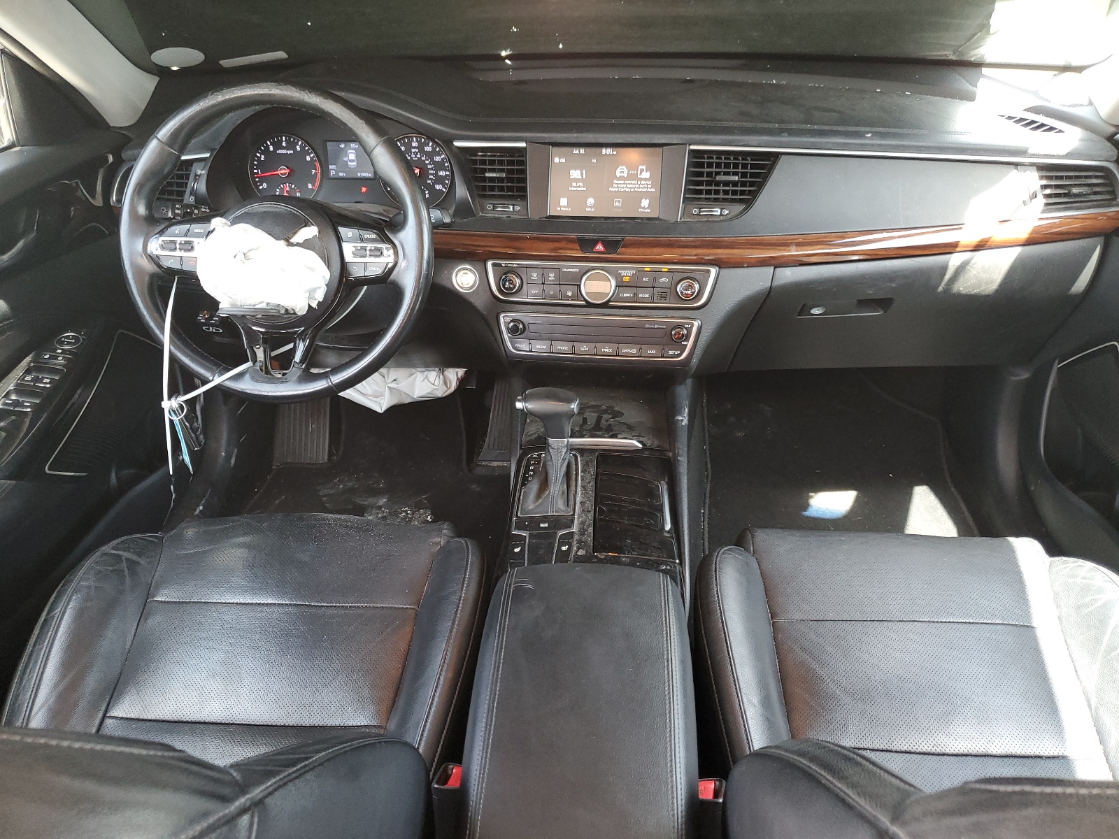 KNALB4J17H5049990 2017 Kia Cadenza Premium