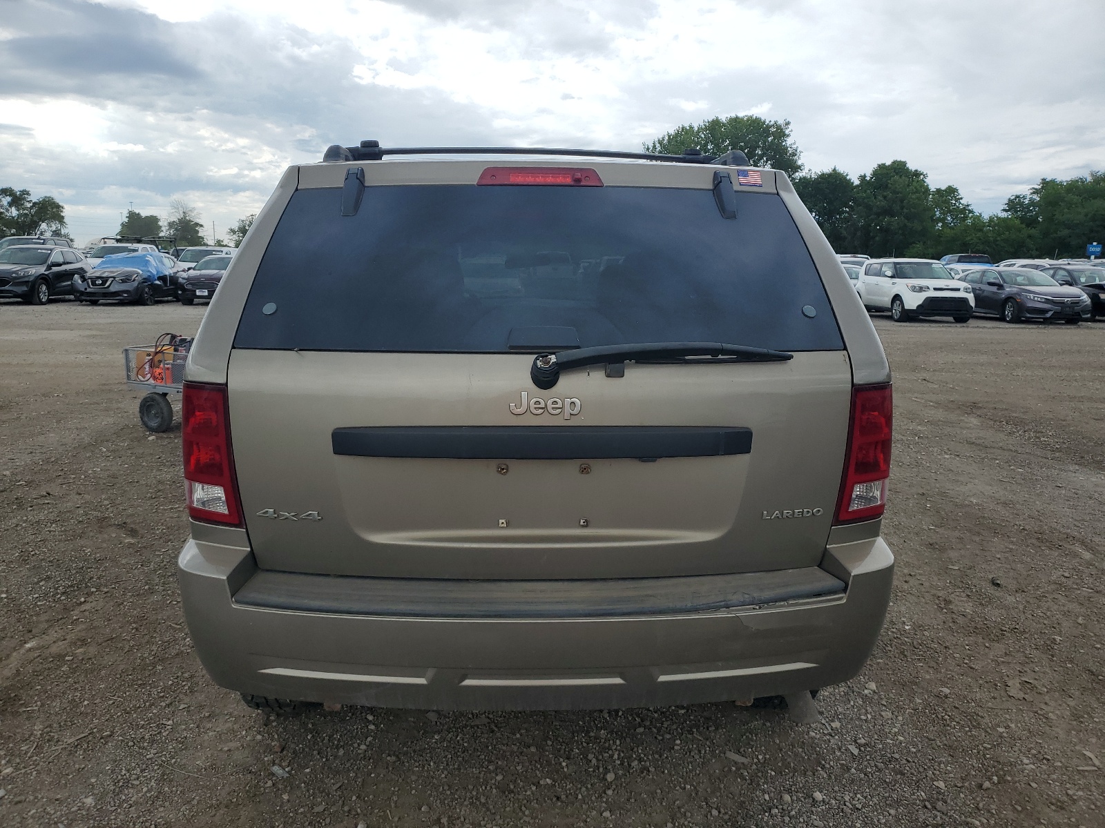 1J4GR48K25C684339 2005 Jeep Grand Cherokee Laredo