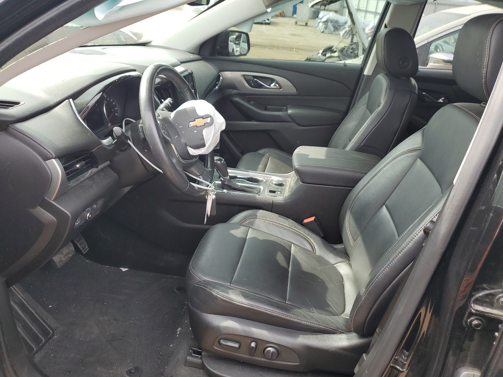 1GNEVHKW8KJ157741 2019 Chevrolet Traverse Lt