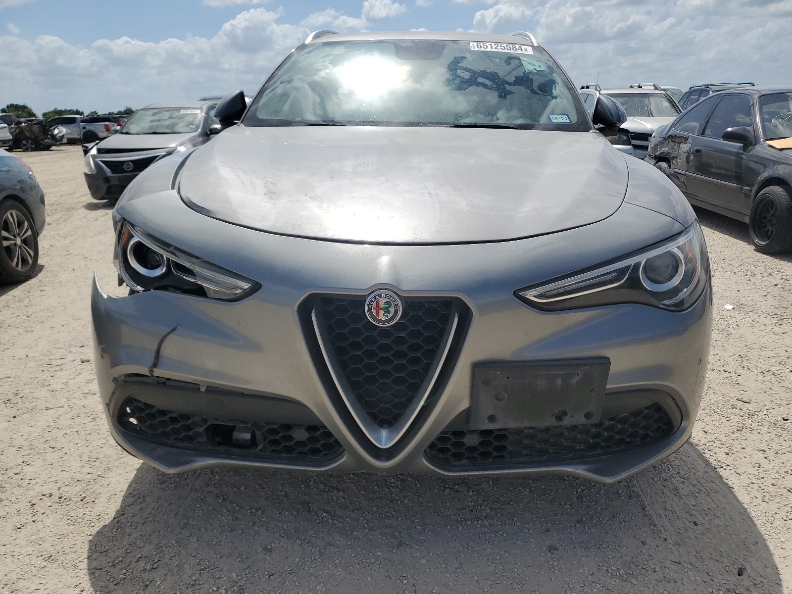 2018 Alfa Romeo Stelvio vin: ZASFAKAN9J7B88059