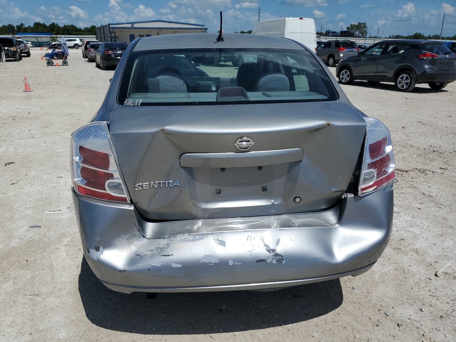 3N1AB61EX8L756996 2008 Nissan Sentra 2.0