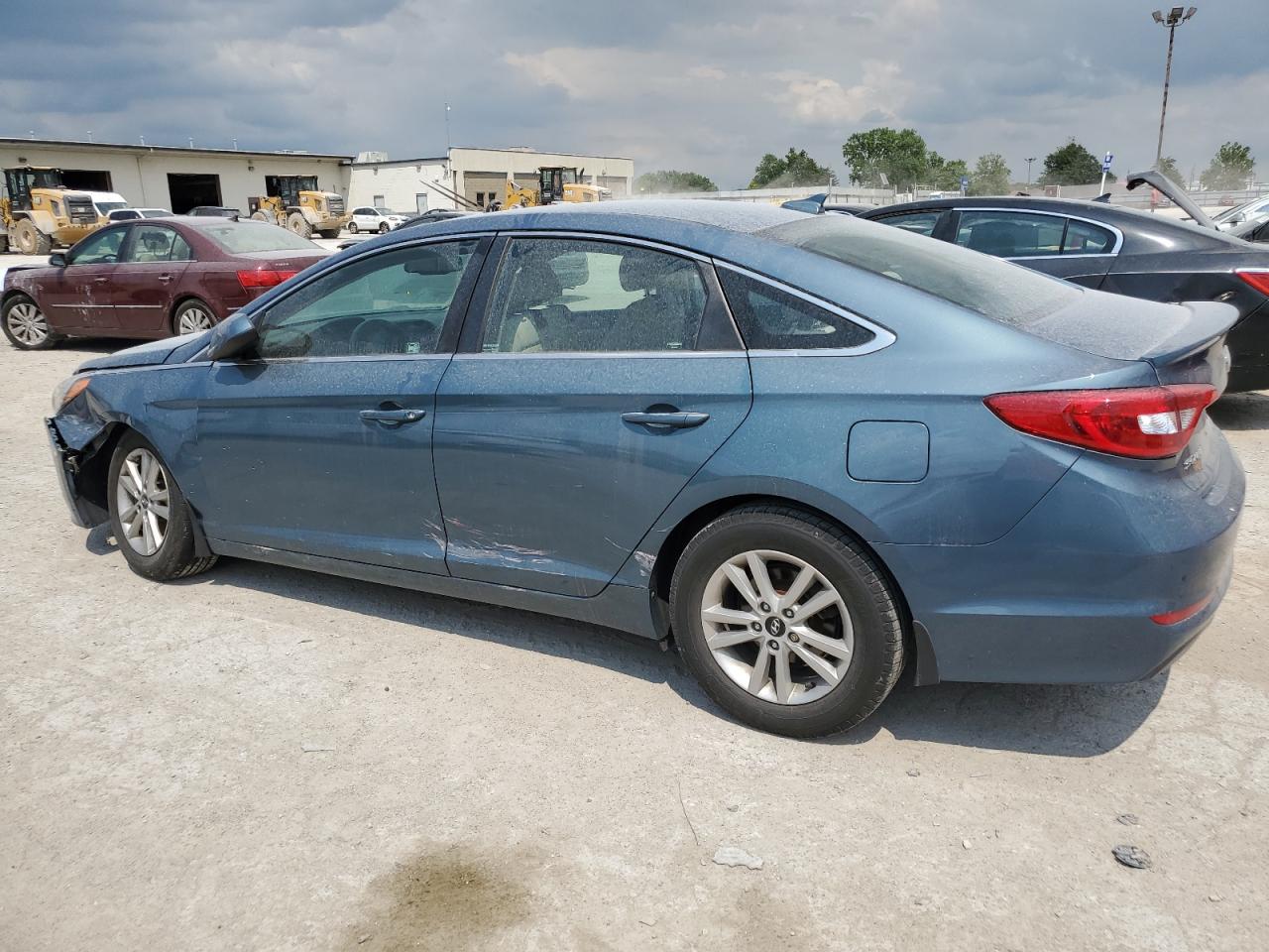 5NPE24AF9FH210344 2015 HYUNDAI SONATA - Image 2