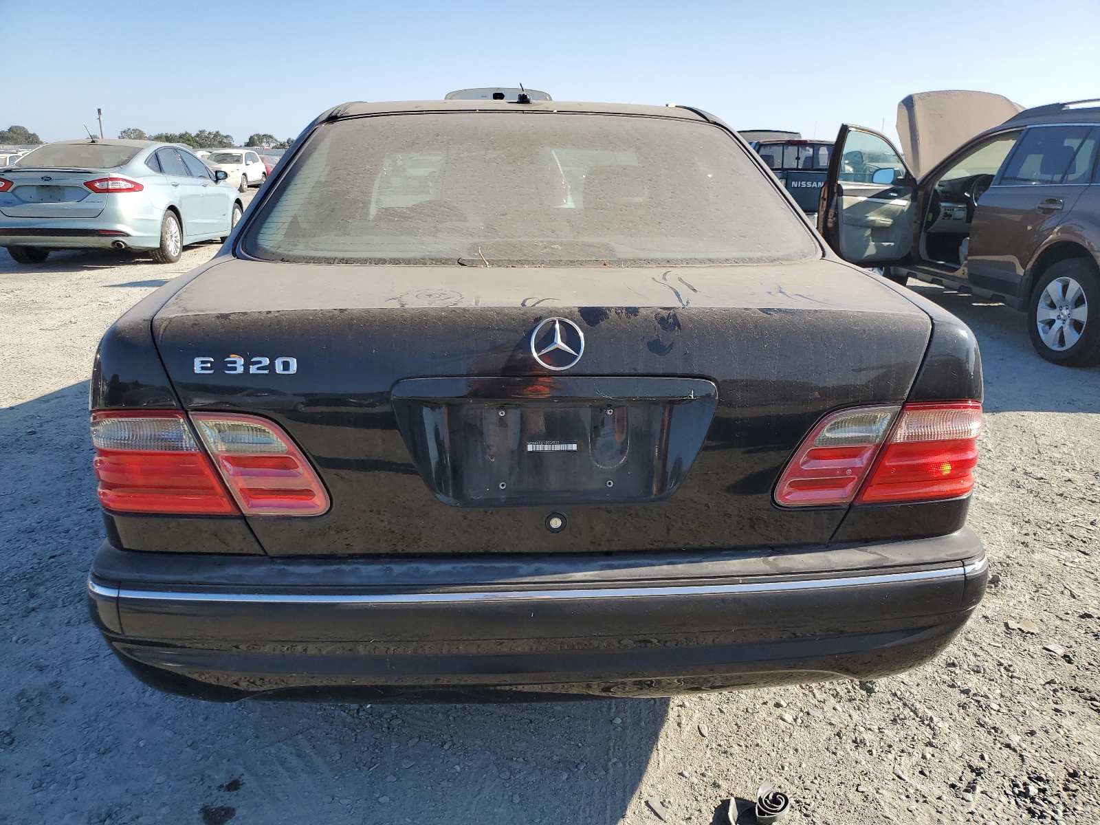 WDBJF65J21B254532 2001 Mercedes-Benz E 320