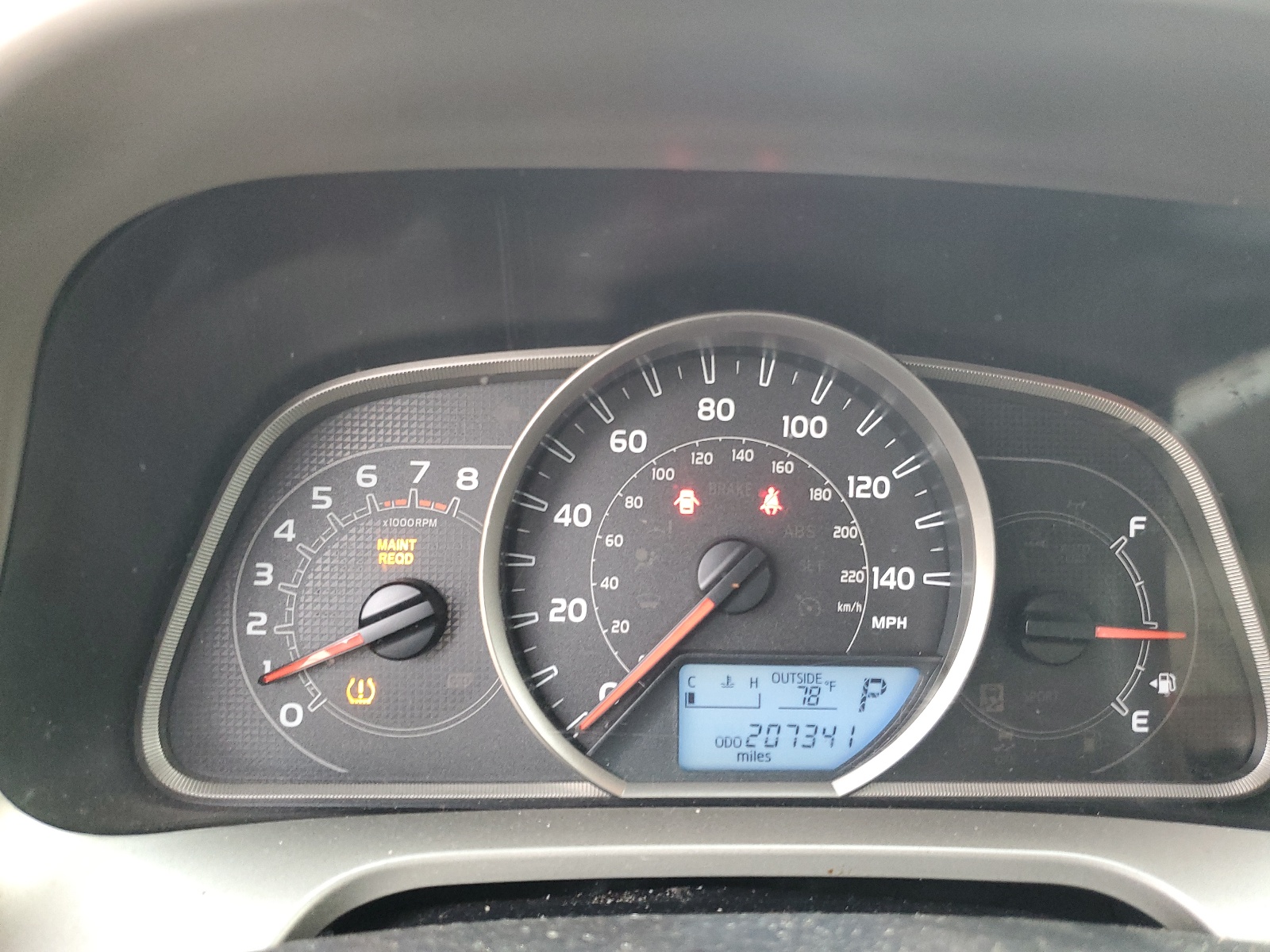 JTMWFREV7FJ057185 2015 Toyota Rav4 Xle