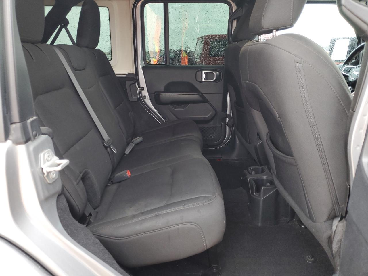 2019 Jeep Wrangler Unlimited Sahara VIN: 1C4HJXEN7KW592378 Lot: 64435014