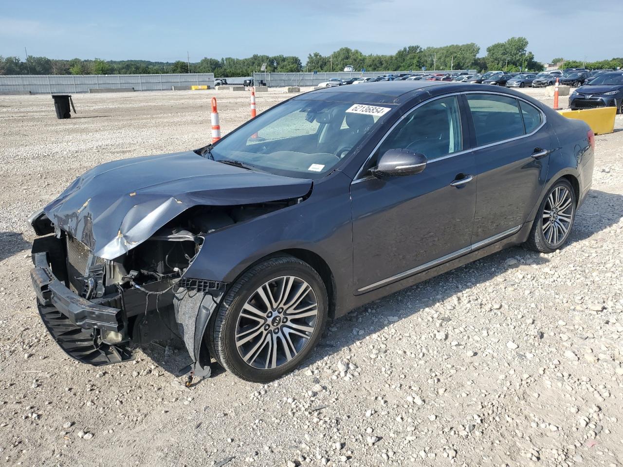 2014 Kia Cadenza - Image 1