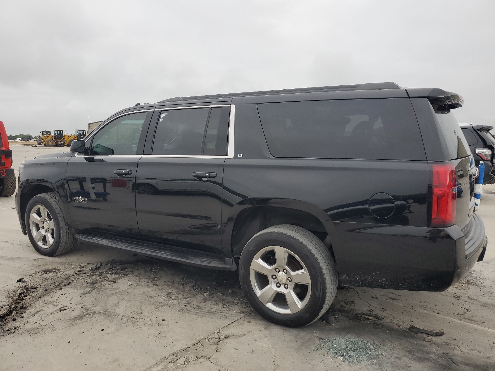 2020 Chevrolet Suburban C1500 Lt vin: 1GNSCHKC2LR108410