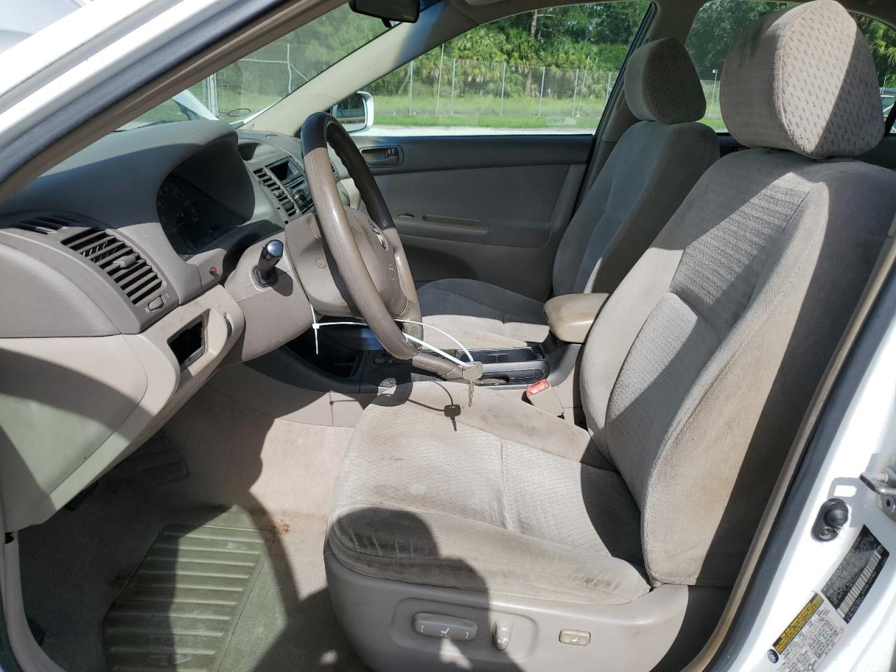 2004 Toyota Camry Le VIN: 4T1BE32K84U311664 Lot: 59581074