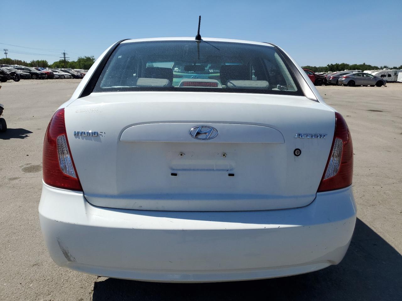 2007 Hyundai Accent Gls VIN: KMHCN46C47U140980 Lot: 61761604