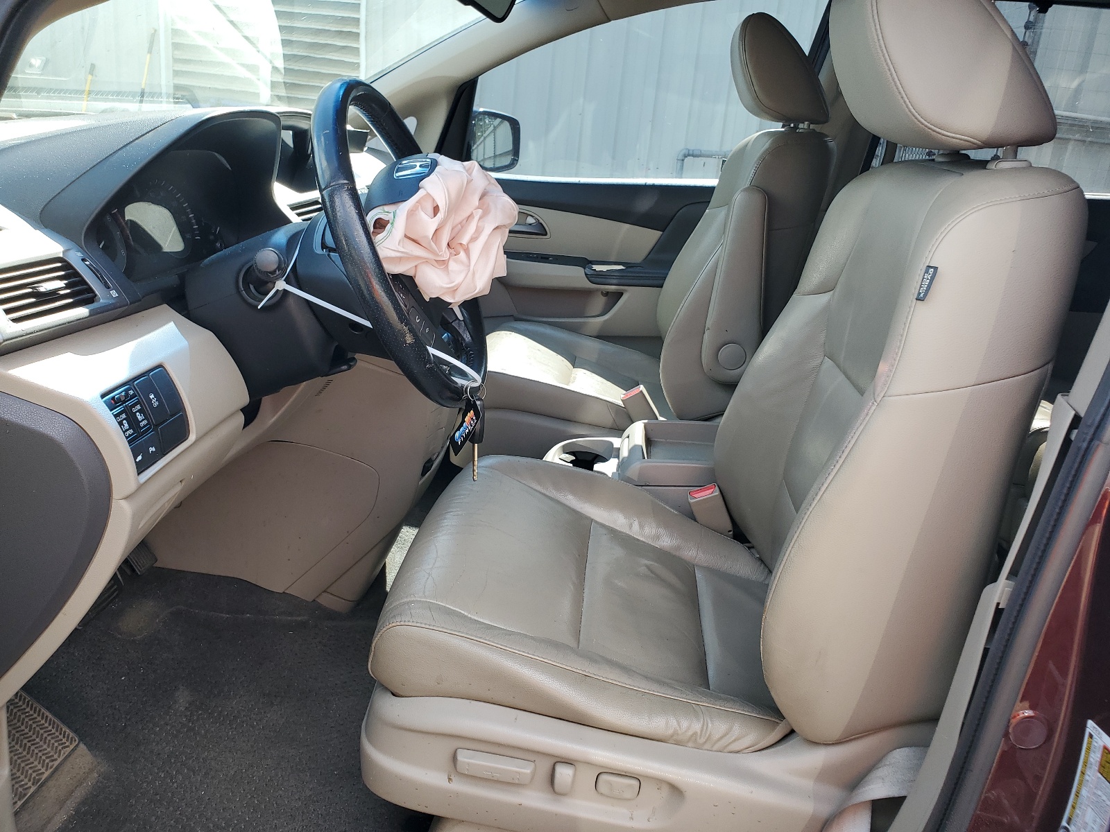 5FNRL5H98BB046629 2011 Honda Odyssey Touring