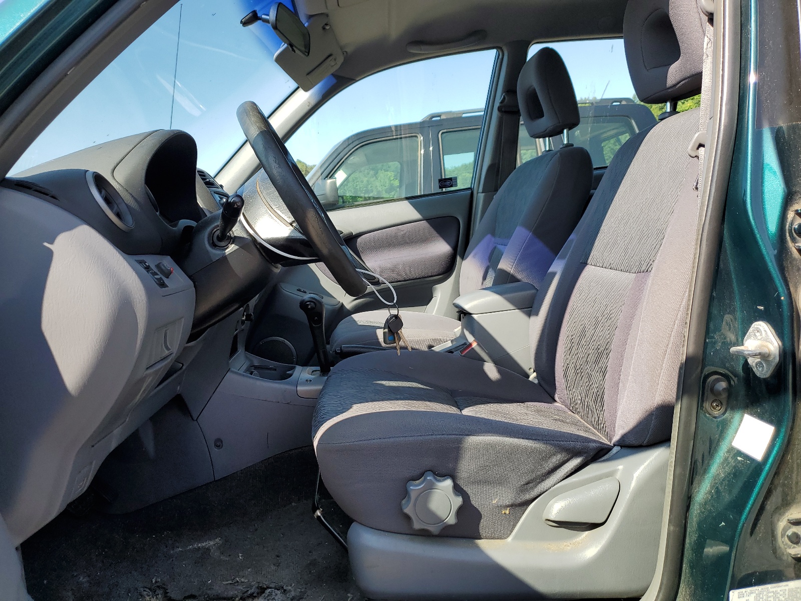 JTEGH20V320079368 2002 Toyota Rav4