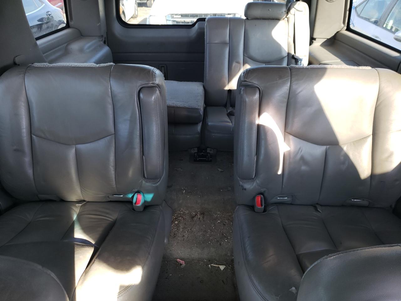 2003 Chevrolet Tahoe K1500 VIN: 1GNEK13Z83J102331 Lot: 63352834