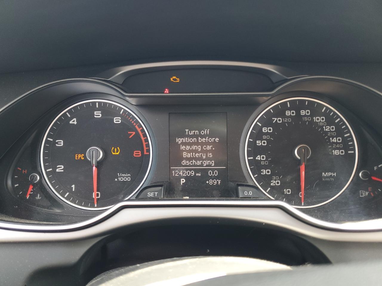 2014 Audi A4 Premium VIN: WAUAFAFL6EN005639 Lot: 61590904