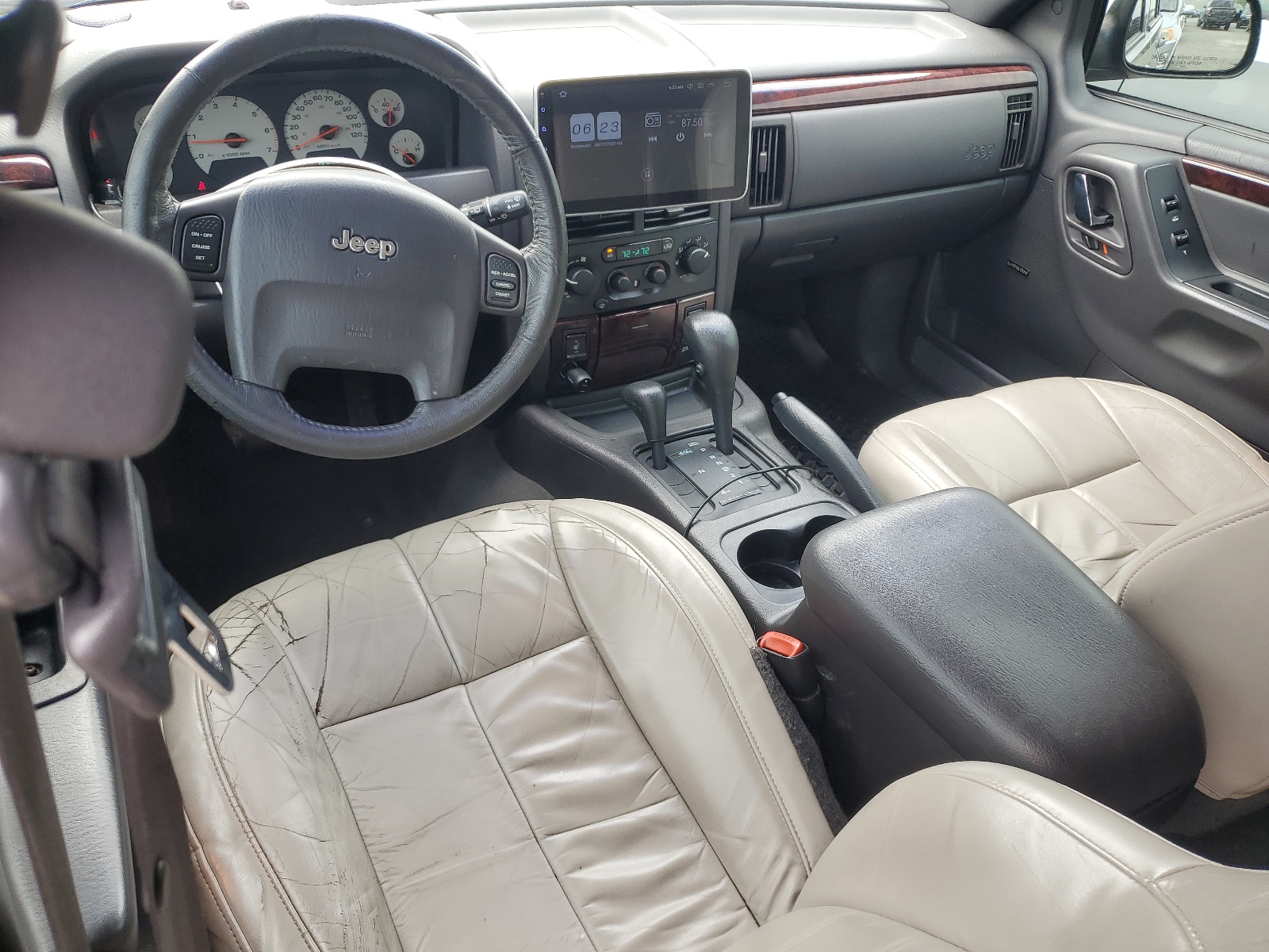 1J4GW58N61C653923 2001 Jeep Grand Cherokee Limited