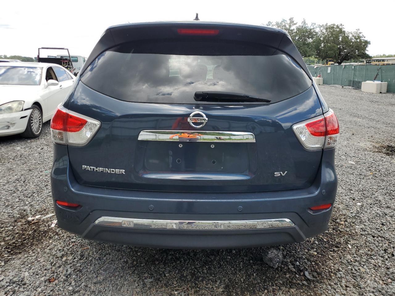 2015 Nissan Pathfinder S VIN: 5N1AR2MN7FC635795 Lot: 61718714