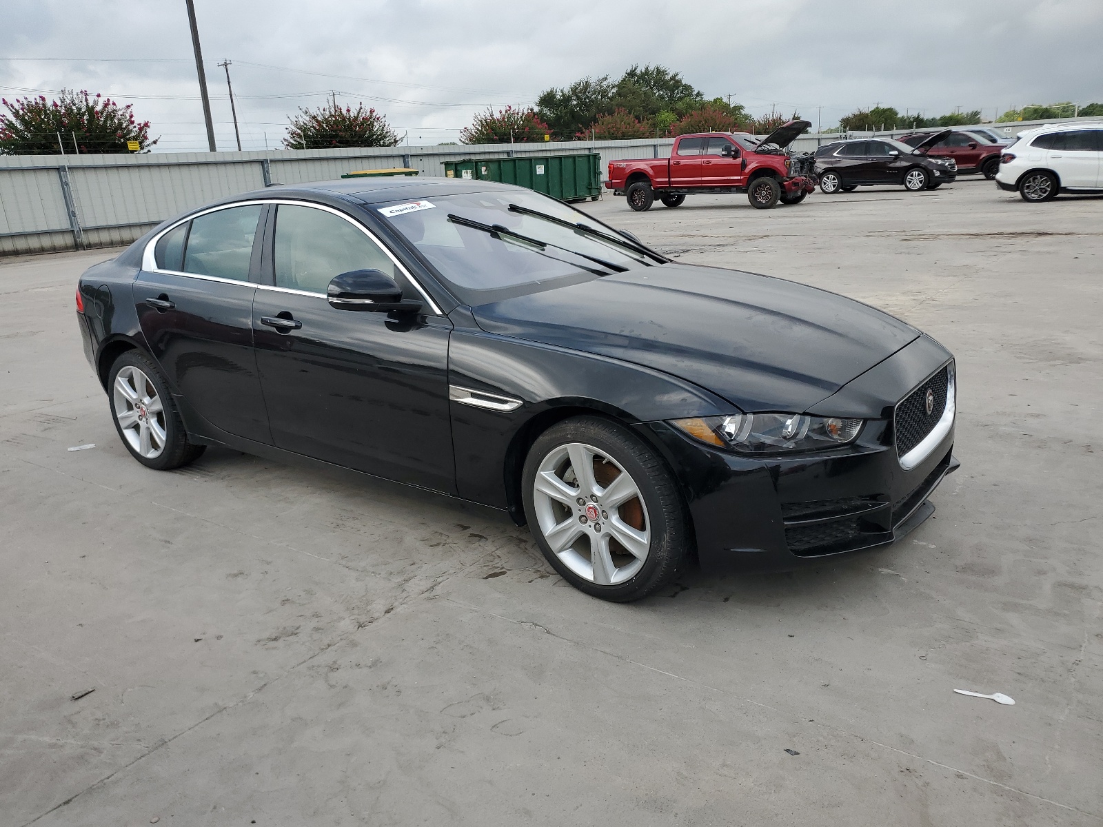 2017 Jaguar Xe Prestige vin: SAJAE4BN7HA952104