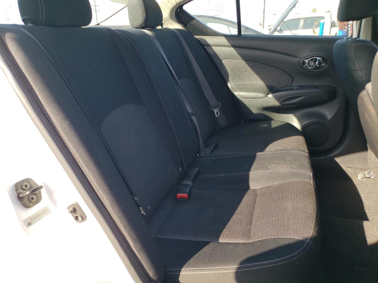 2015 Nissan Versa S VIN: 3N1CN7AP3FL838010 Lot: 63704934