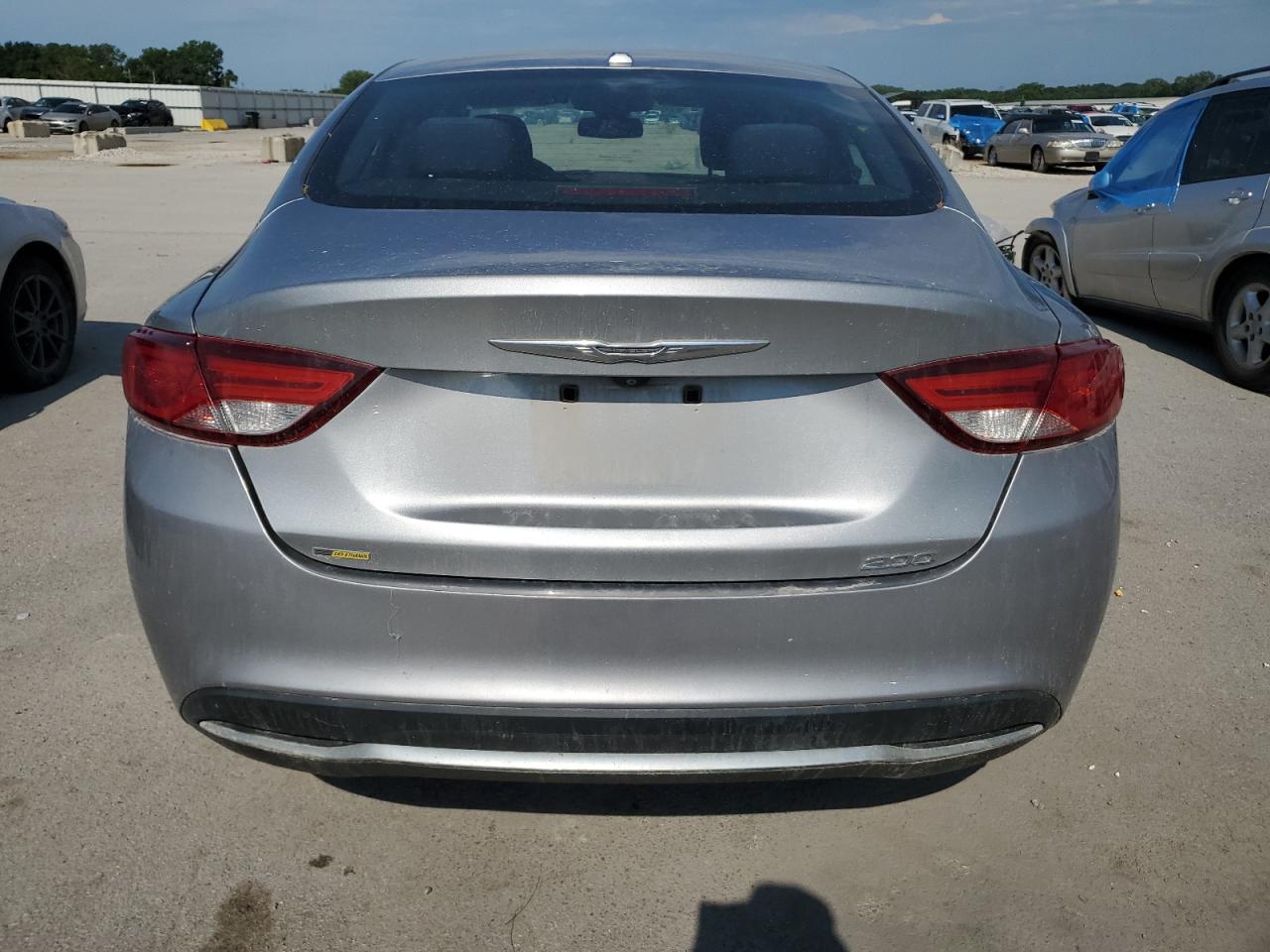 2015 Chrysler 200 Limited VIN: 1C3CCCAB5FN612927 Lot: 63066894