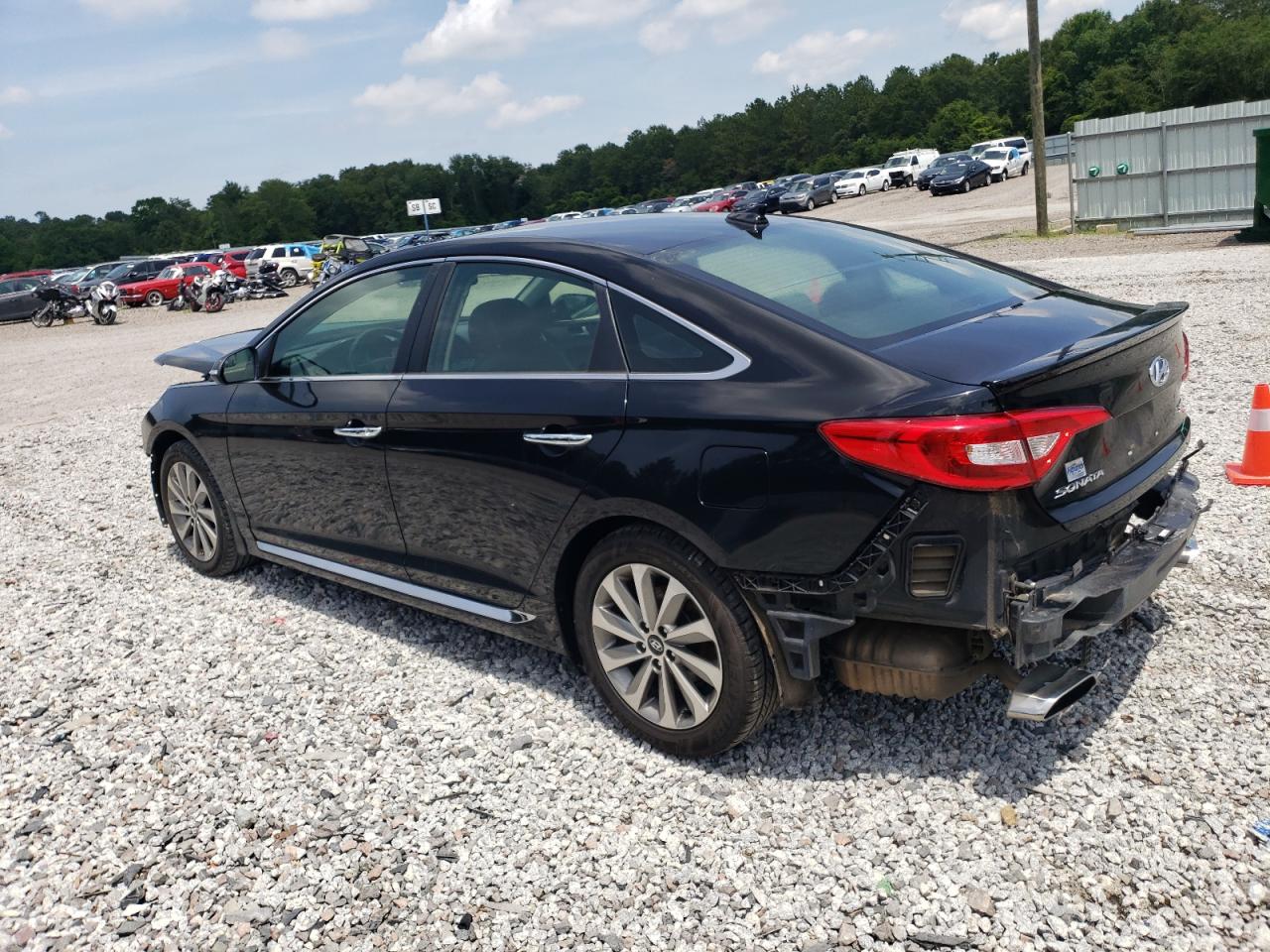 5NPE34AF3HH486700 2017 HYUNDAI SONATA - Image 2