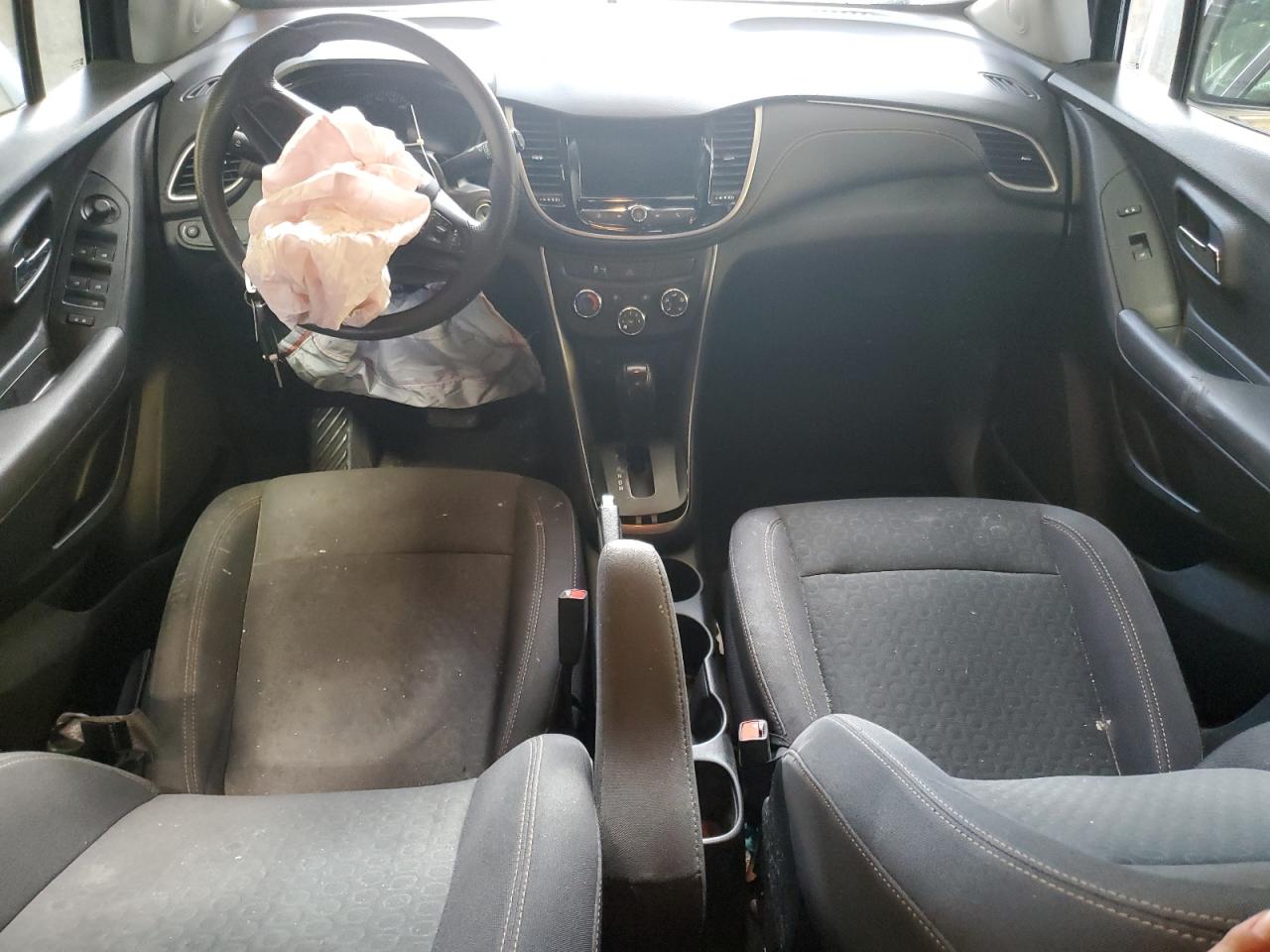 2019 Chevrolet Trax Ls VIN: 3GNCJKSB9KL404268 Lot: 64572044