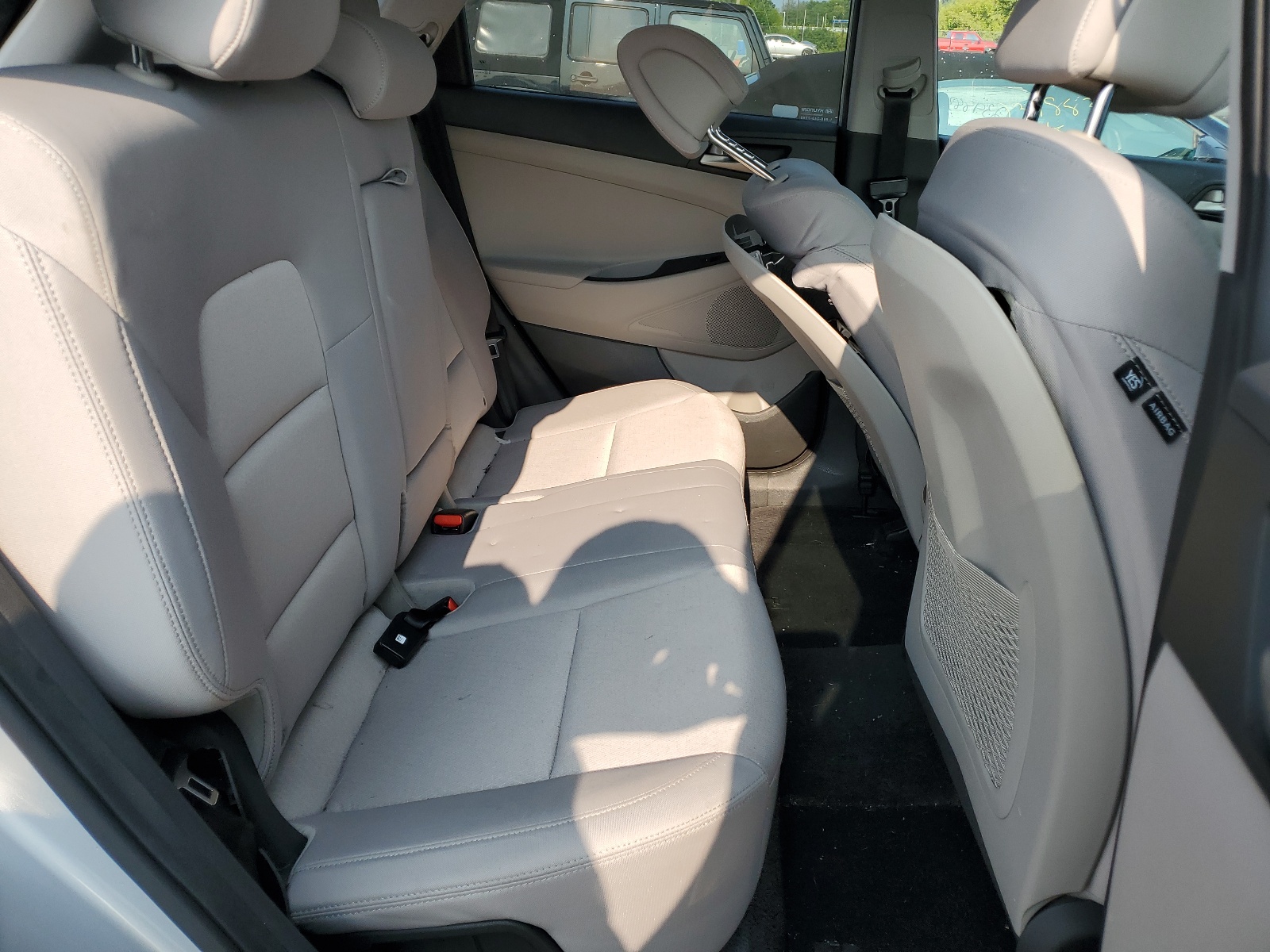 KM8J33A2XJU779829 2018 Hyundai Tucson Value