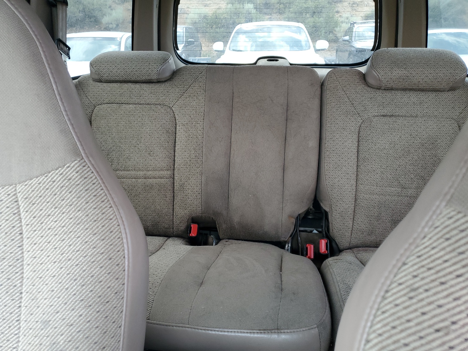 1FMZU72X6YZA19976 2000 Ford Explorer Xls