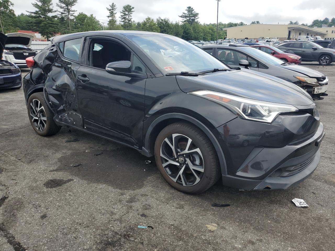 VIN NMTKHMBX2JR027524 2018 TOYOTA C-HR no.4