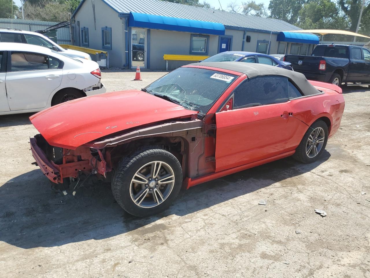 2013 Ford Mustang for Sale in Wichita, KS - Front End