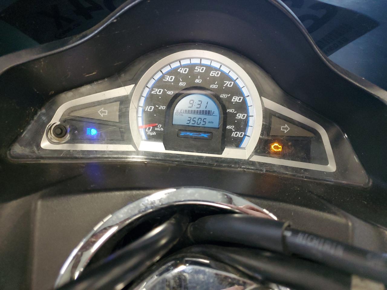 RLHKF1802GY101750 2016 Honda Pcx 150