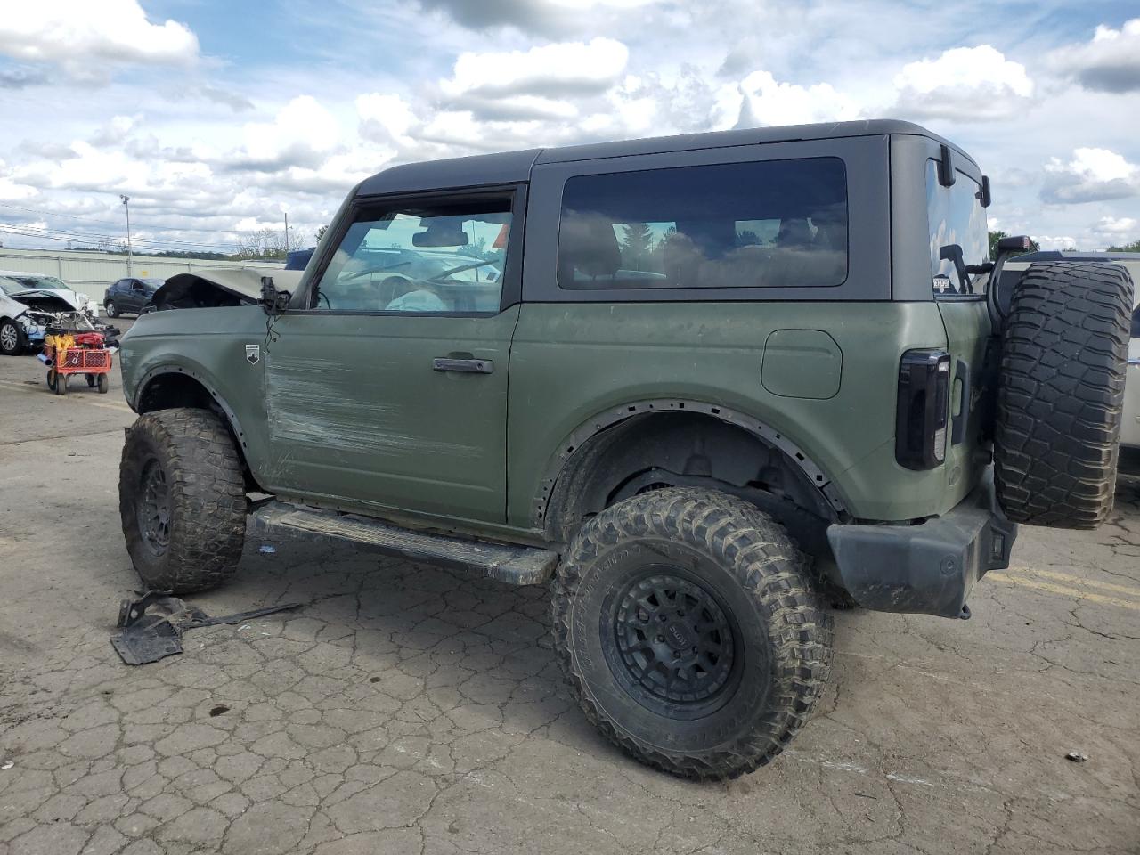 2021 Ford Bronco - Image 2