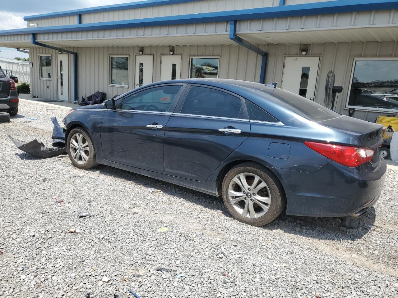 5NPEC4AB7BH298136 2011 Hyundai Sonata Se