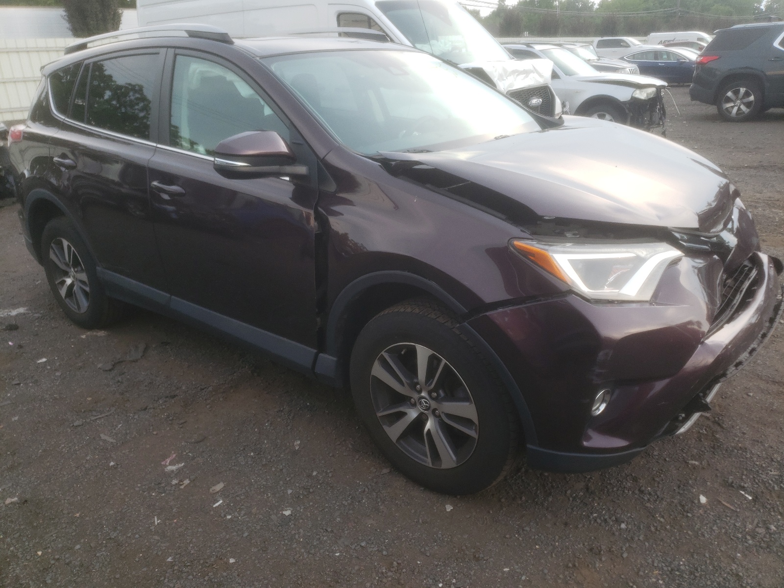 2017 Toyota Rav4 Xle vin: 2T3RFREV4HW646650