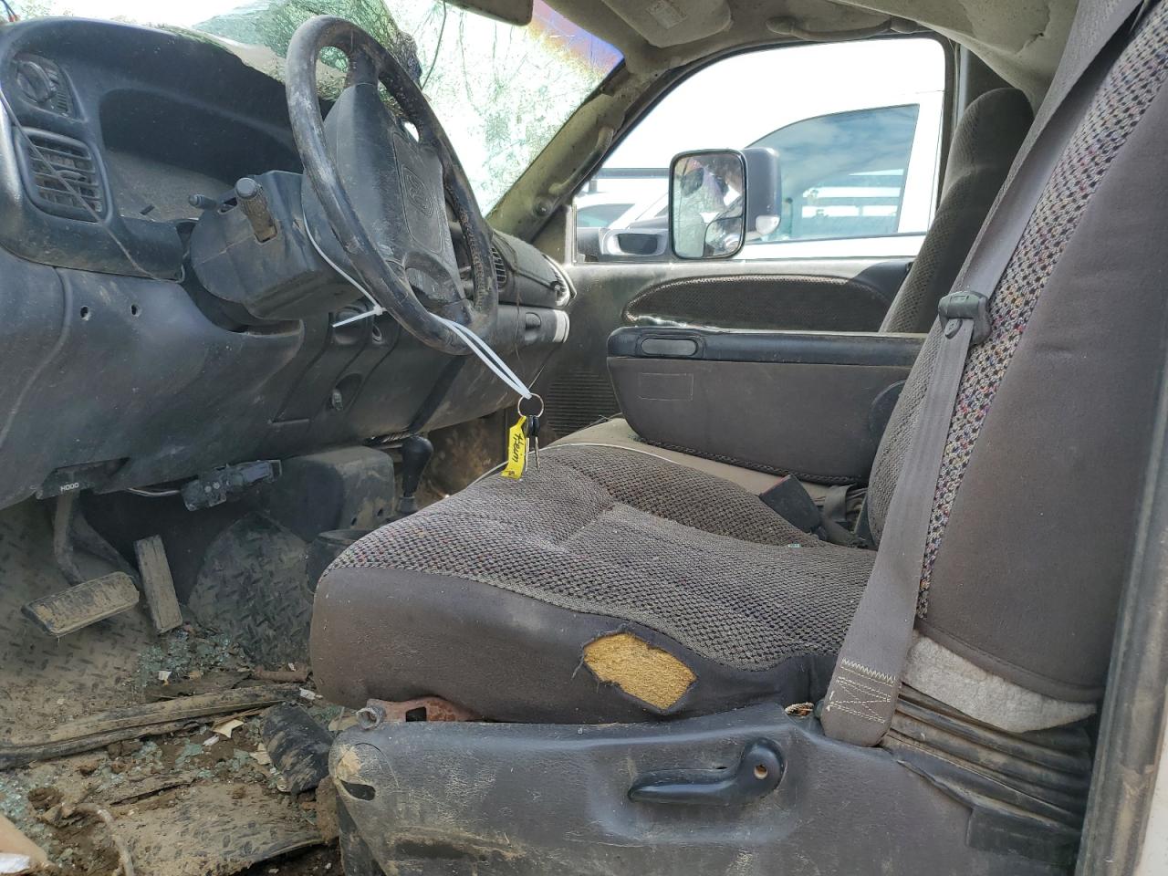 1999 Dodge Ram 2500 VIN: 3B7KF2365XG187633 Lot: 61501734