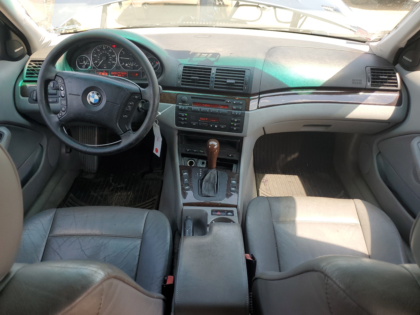 WBAAV53401FK46415 2001 BMW 330 I