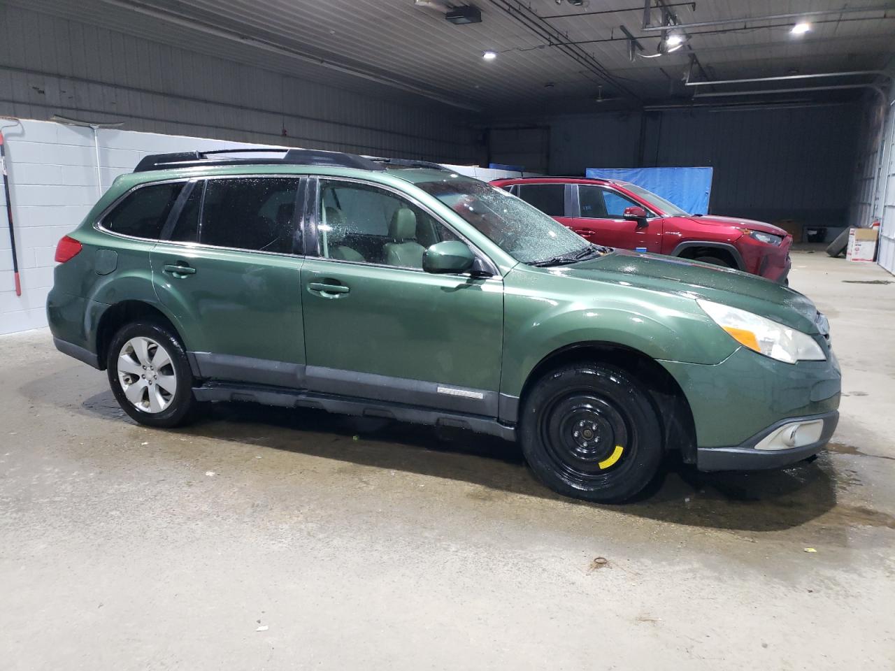 2010 Subaru Outback - Image 4