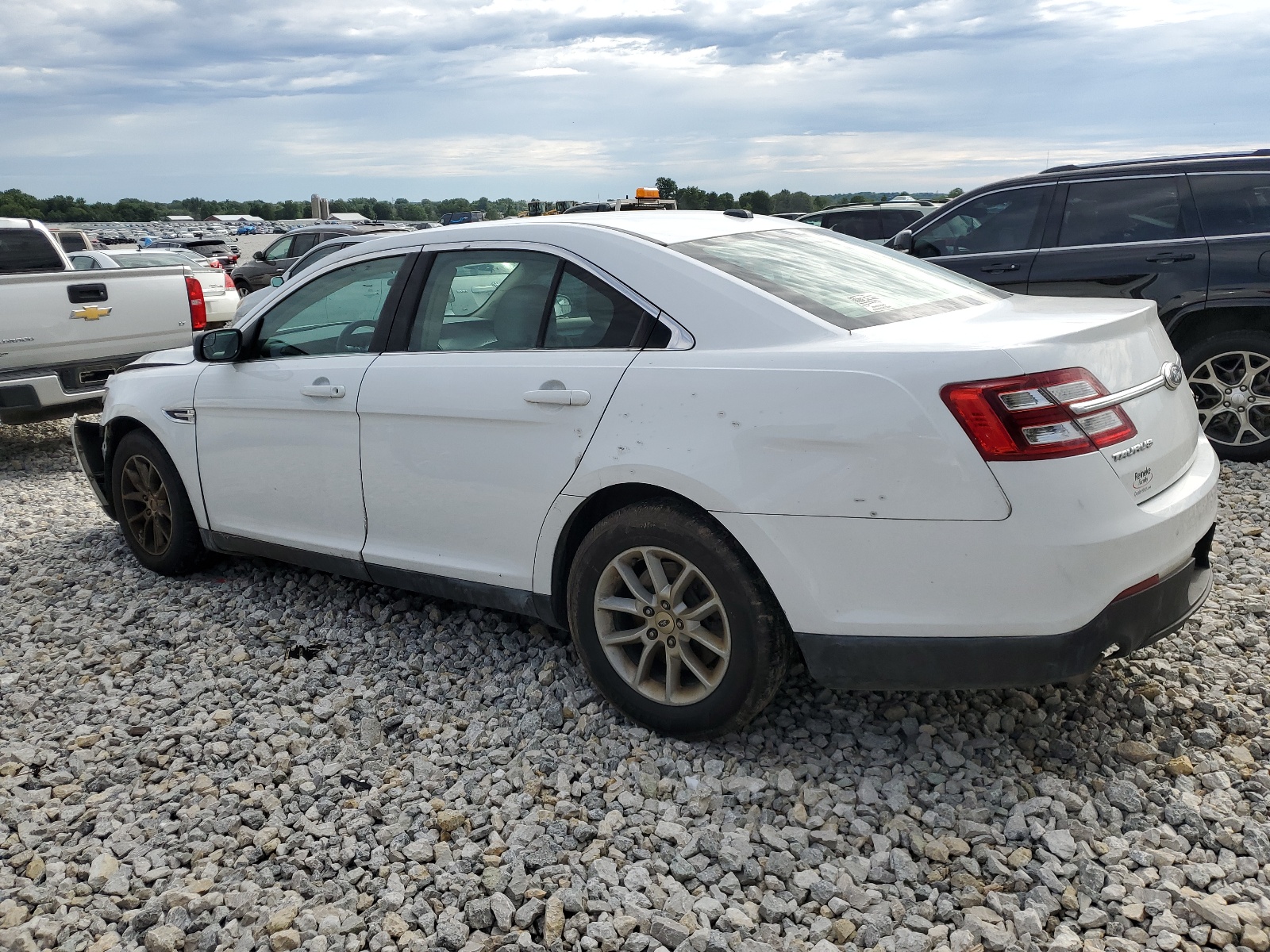 1FAHP2D85EG135084 2014 Ford Taurus Se