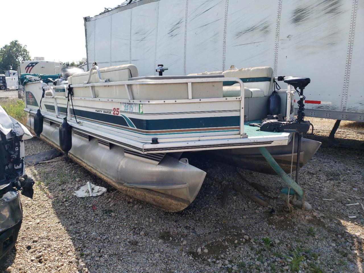 1998 Sun Tracker Partybarge for Sale in Cicero, IN - Minor Dent/Scratches