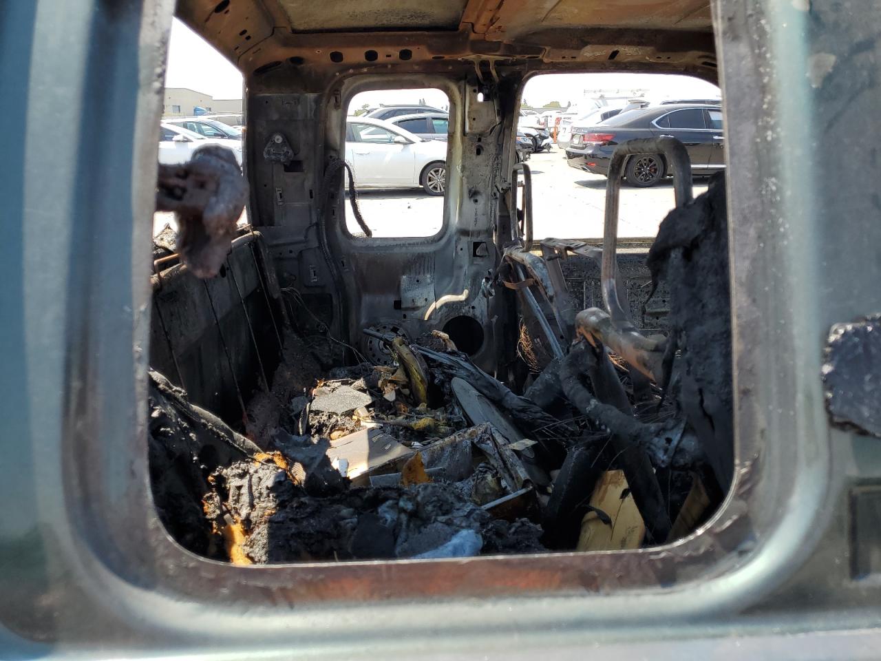 2000 Dodge Ram 1500 VIN: 3B7HF13ZXYM225584 Lot: 64113424