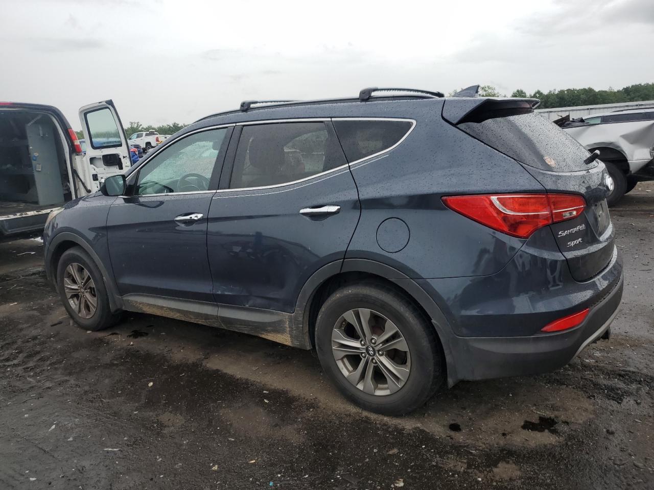 5XYZUDLB4GG335038 2016 HYUNDAI SANTA FE - Image 2