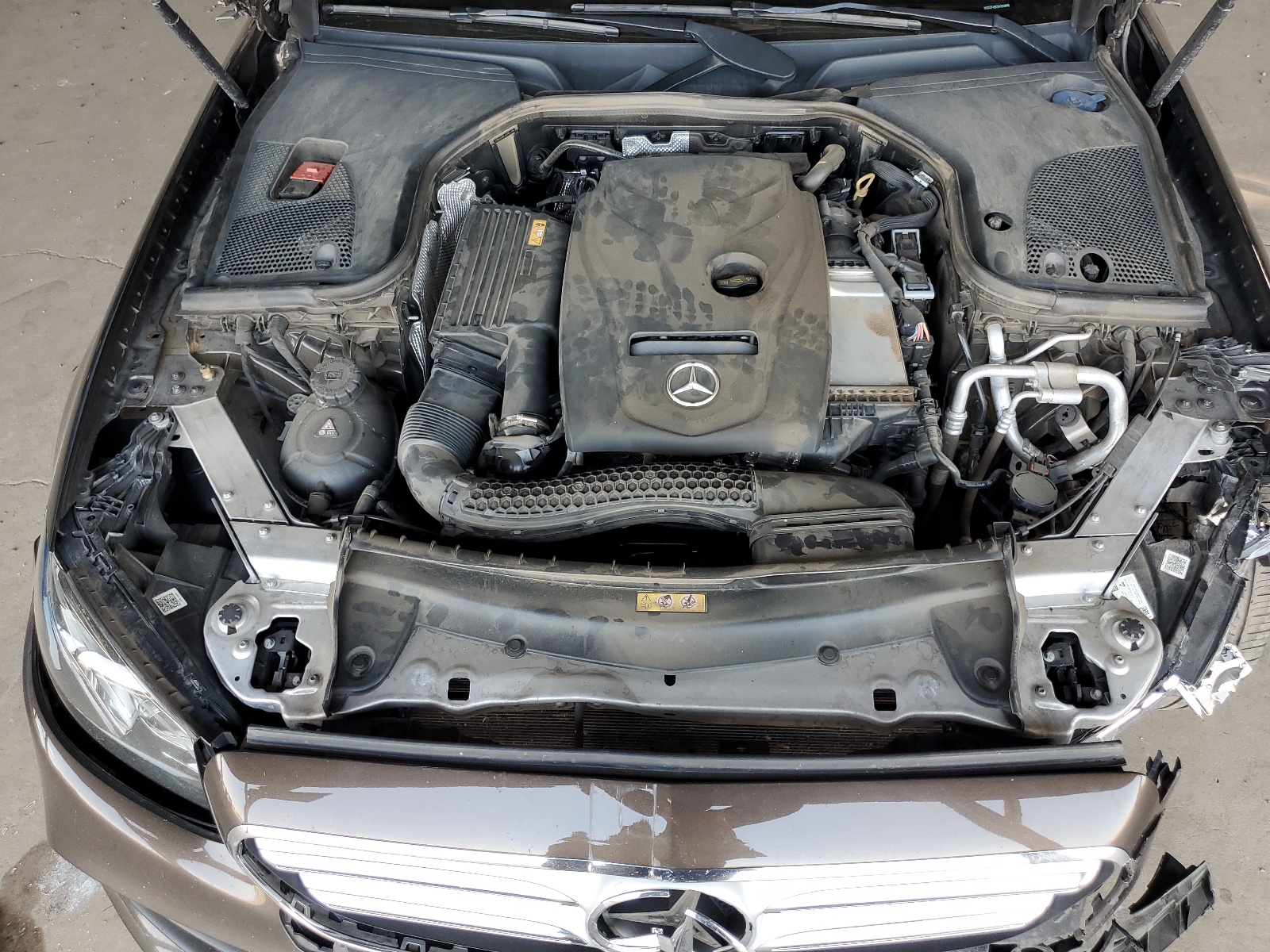 WDDZF4JB2JA334898 2018 Mercedes-Benz E 300