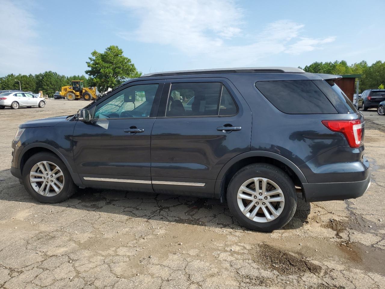 1FM5K7DH2HGB27226 2017 FORD EXPLORER - Image 2