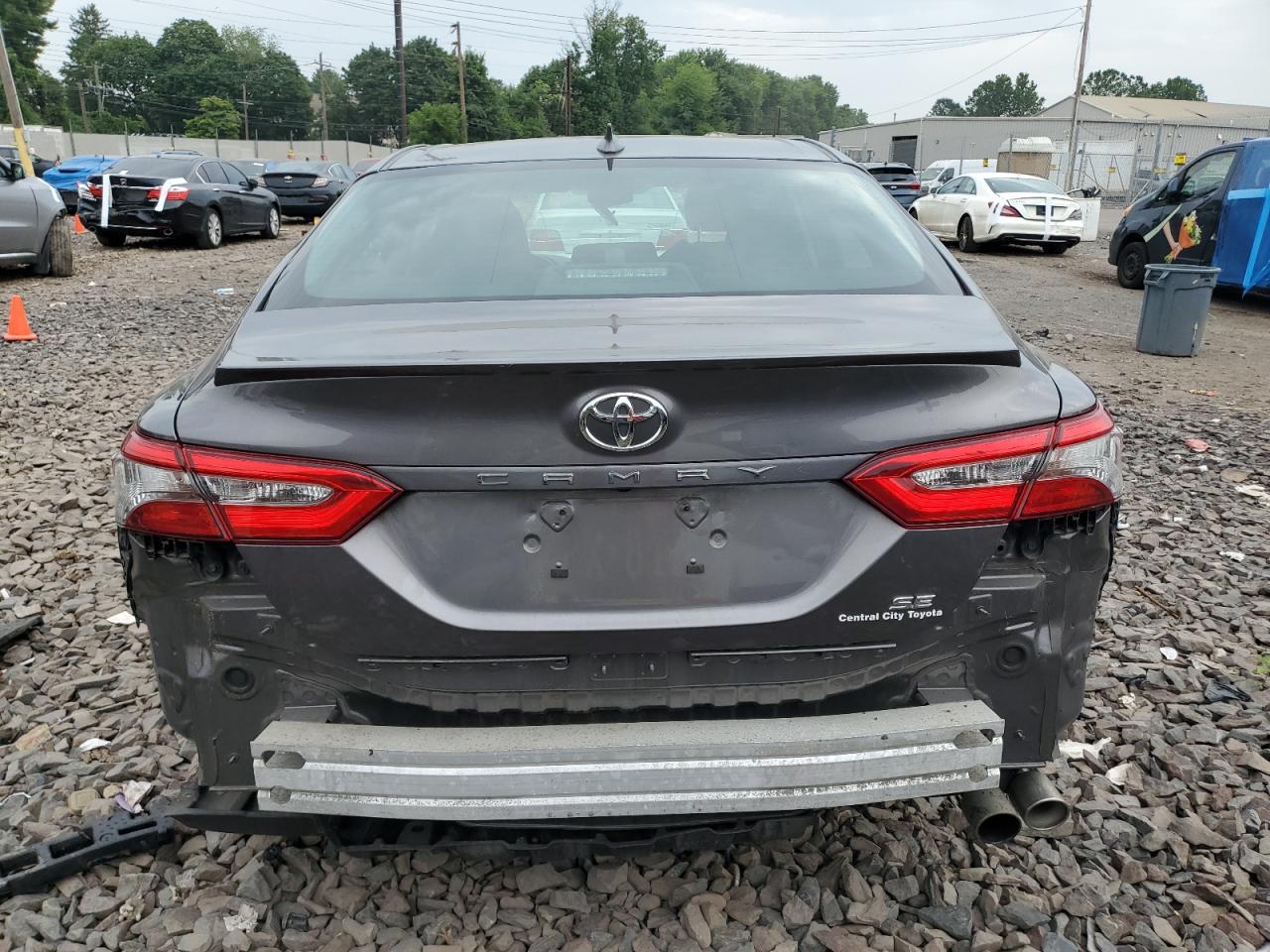 2019 Toyota Camry L VIN: 4T1B11HK4KU682566 Lot: 64498004