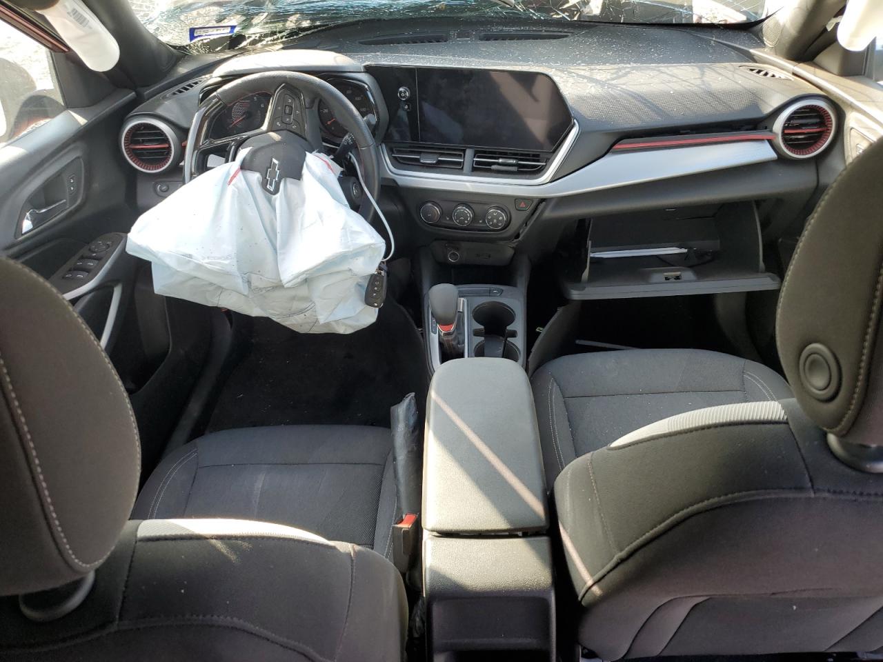 2024 Chevrolet Trax 1Rs VIN: KL77LGE27RC002085 Lot: 63329174