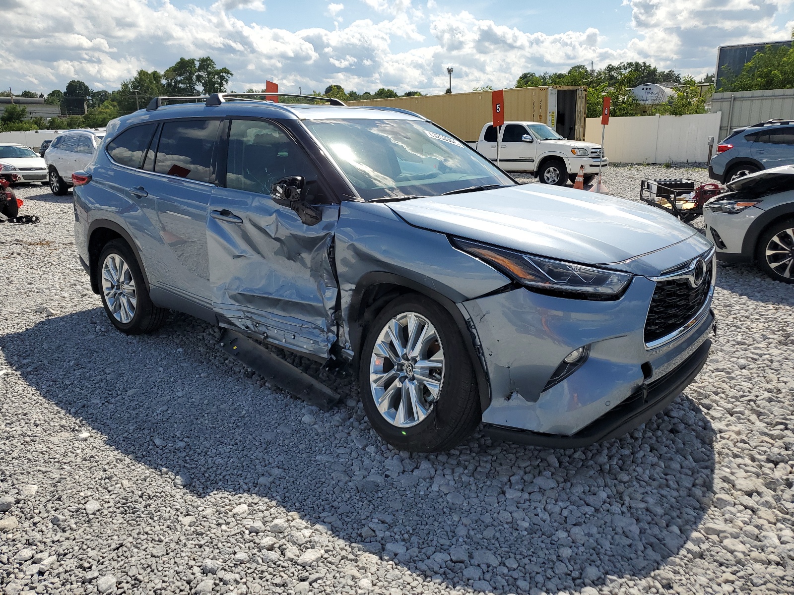 5TDDZRBH4NS223838 2022 Toyota Highlander Limited