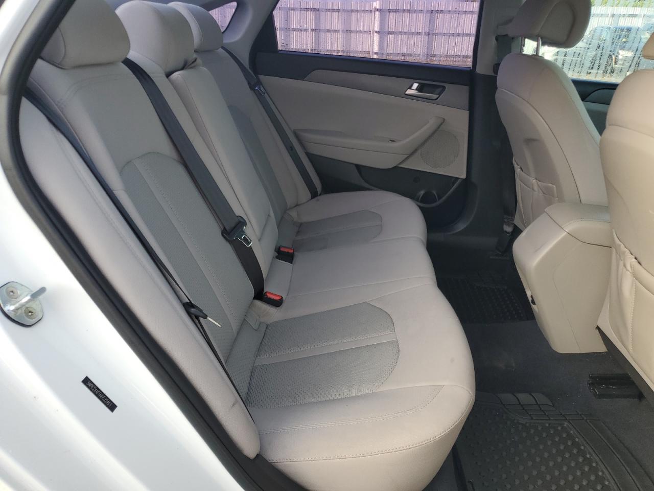 2017 Hyundai Sonata Se VIN: 5NPE24AF1HH532463 Lot: 64590934