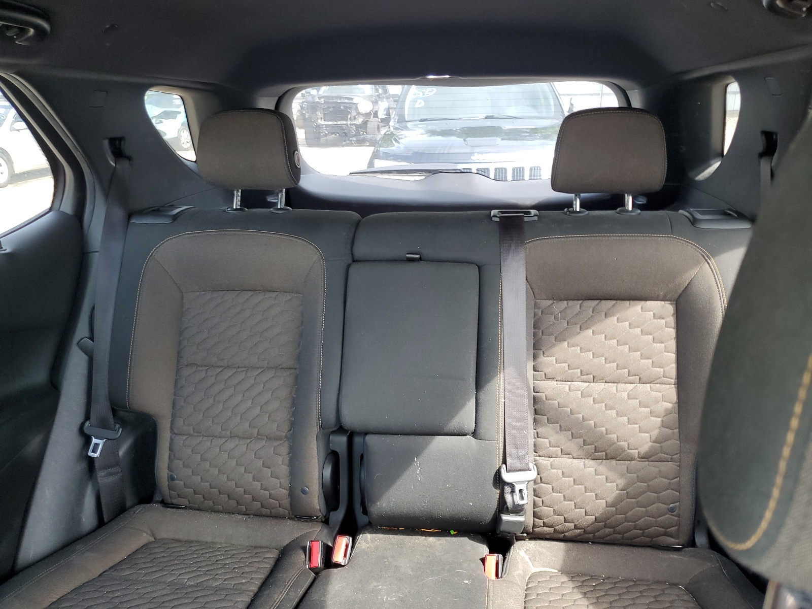 3GNAXSEVXJS545835 2018 Chevrolet Equinox Lt