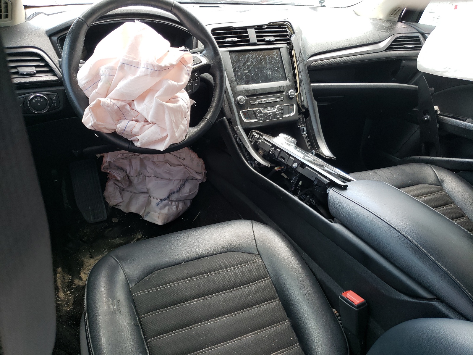 3FA6P0H77JR160097 2018 Ford Fusion Se