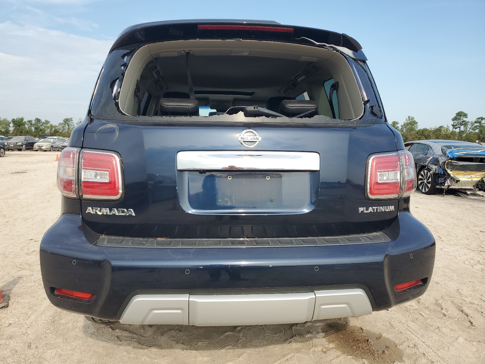 JN8AY2NF0H9302261 2017 Nissan Armada Platinum