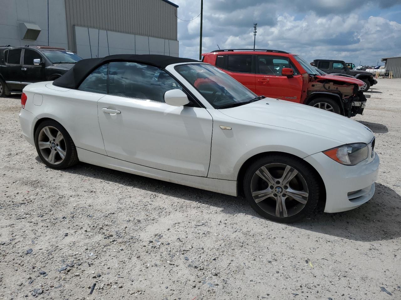 2011 BMW 128 I VIN: WBAUN1C52BVH82338 Lot: 65152184